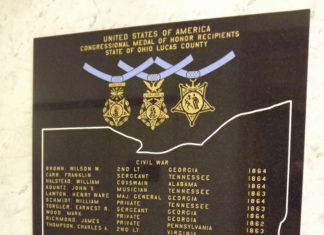 Commissioners to replace Medal of Honor plaque