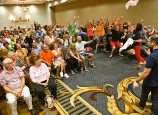 ‘Millionaire’ stop garners more than a thousand contestants